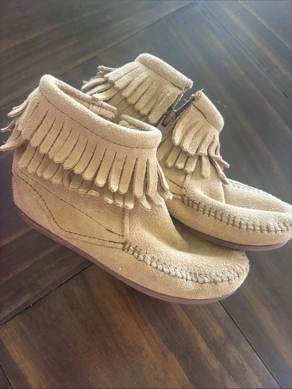 Minnetonka Kids Tan Suede Fringe Moccasins
